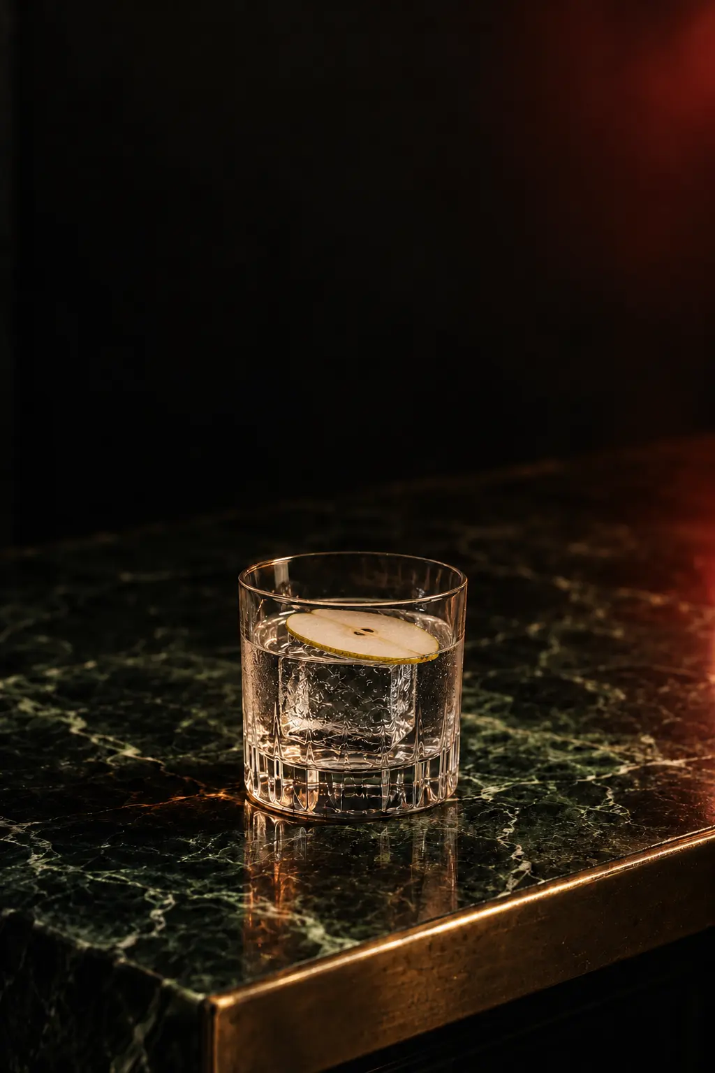 Papier de riz, Vodka, saké, poire, fleur de sureau, clarifié